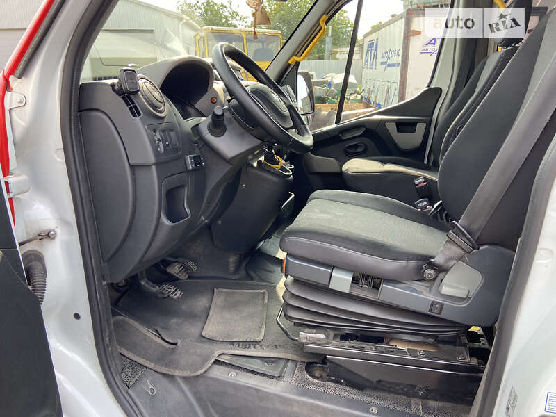 Городской автобус Renault Master 2017 в Днепре