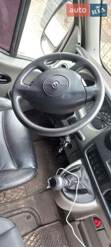 Микроавтобус Renault Master 2004 в Ровно