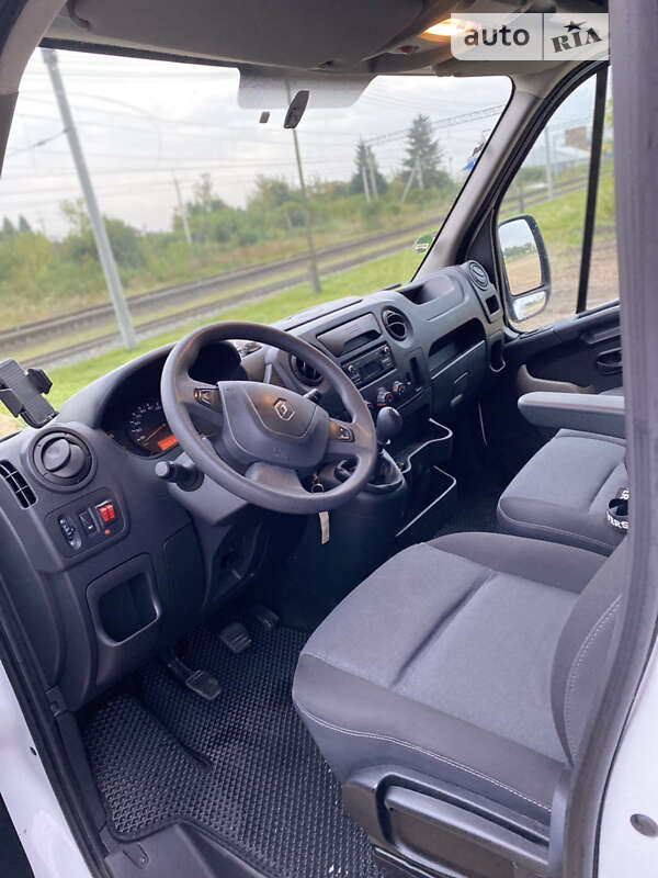 Грузовой фургон Renault Master 2018 в Турийске
