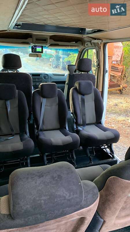 Микроавтобус Renault Master 2016 в Киеве