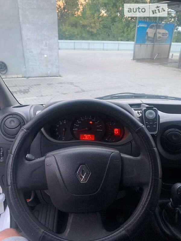 Грузопассажирский фургон Renault Master 2013 в Коломые