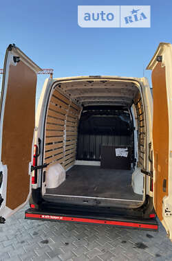 Вантажний фургон Renault Master 2020 в 