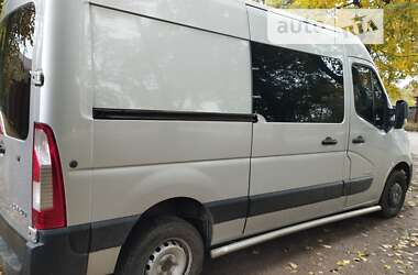 Грузовой фургон Renault Master 2011 в 