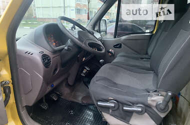 Грузовой фургон Renault Master 1998 в 