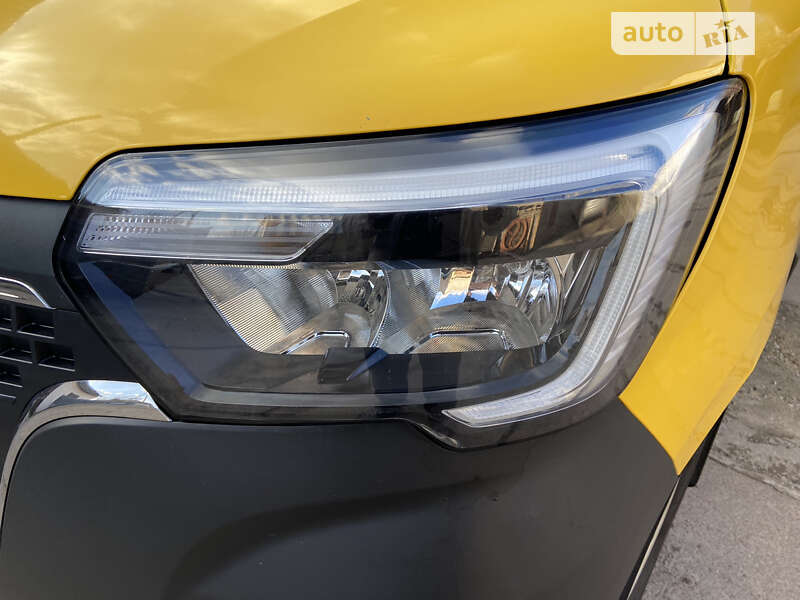 Грузовой фургон Renault Master 2020 в Днепре