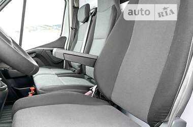 Грузовой фургон Renault Master 2018 в 