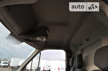 Грузовой фургон Renault Master 2016 в 