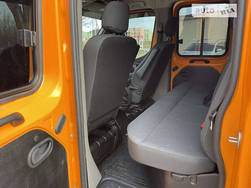Автовоз Renault Master 2016 в Чернівцях