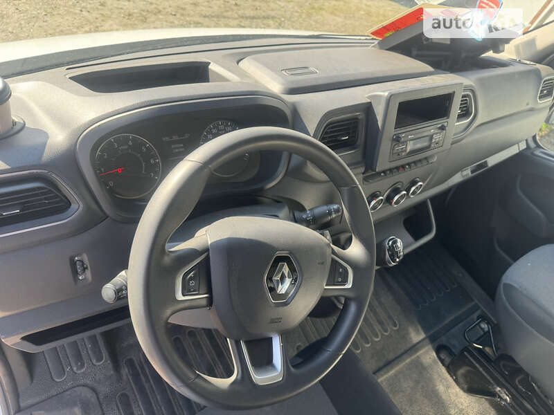 Грузовой фургон Renault Master 2019 в Николаеве