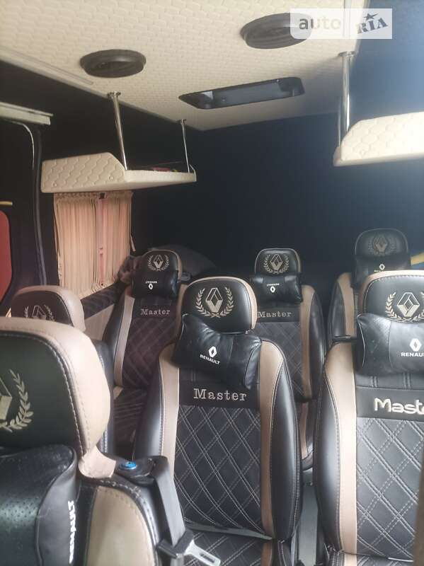 Мікроавтобус Renault Master 2015 в Івано-Франківську