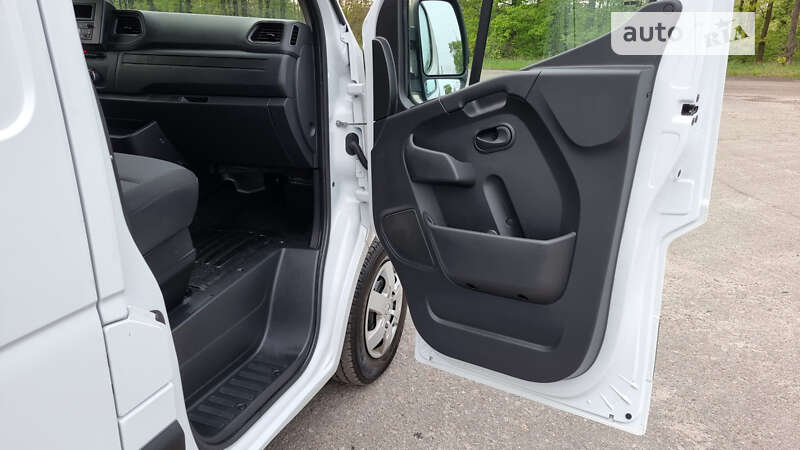 Грузовой фургон Renault Master 2022 в Житомире фото 24 Грузовой фургон Renault Master 2022 в Житомире