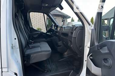 Вантажний фургон Renault Master 2018 в Радивиліві