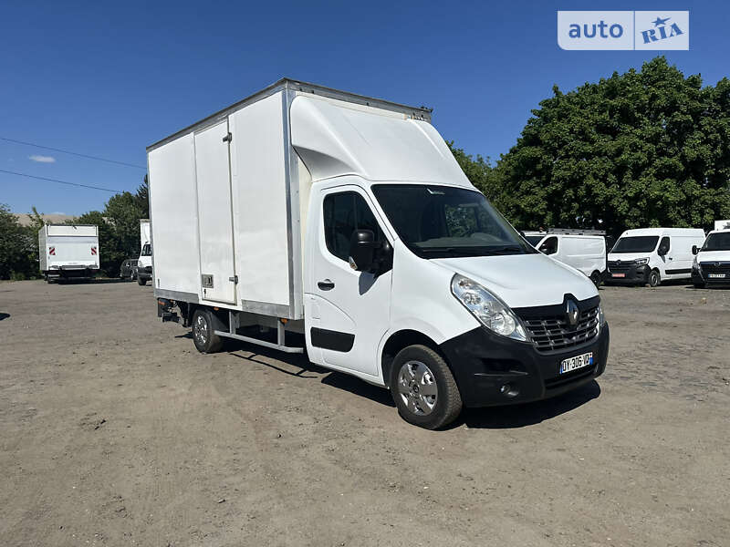 Вантажний фургон Renault Master 2016 в Луцьку