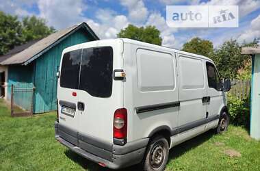 Вантажний фургон Renault Master 2004 в Новояворівську