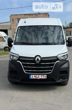 Вантажний фургон Renault Master 2020 в Рівному