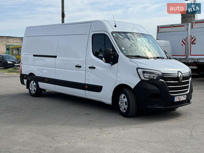 Вантажний фургон Renault Master 2020 в Рівному