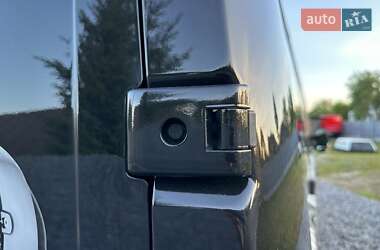 Вантажний фургон Renault Master 2020 в Рівному