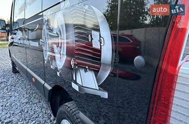 Вантажний фургон Renault Master 2020 в Рівному