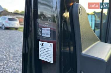 Вантажний фургон Renault Master 2020 в Рівному