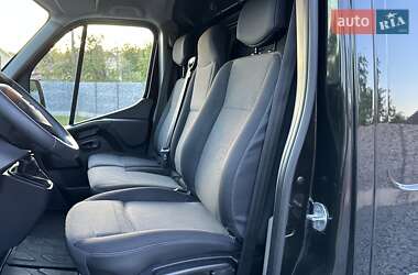 Вантажний фургон Renault Master 2020 в Рівному