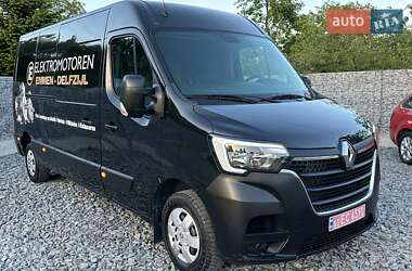 Вантажний фургон Renault Master 2020 в Рівному