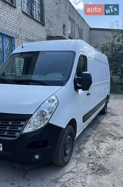 Грузовой фургон Renault Master 2014 в Червоному Донце