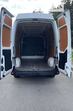 Грузовой фургон Renault Master 2016 в Львове