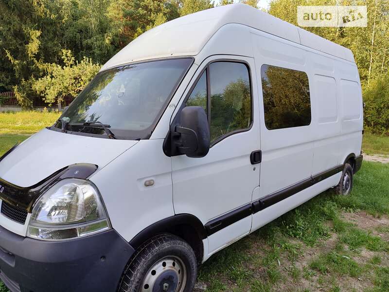 Вантажний фургон Renault Master 2005 в Любомлі