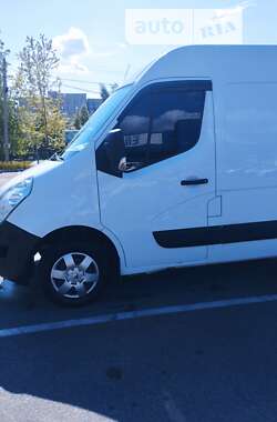 Вантажний фургон Renault Master 2016 в Дніпрі