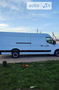 Вантажний фургон Renault Master 2018 в Нововолинську