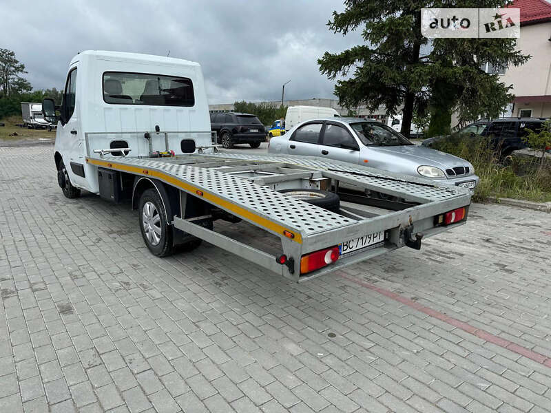 Автовоз Renault Master 2017 в Львові