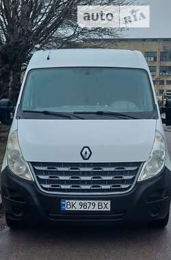 Вантажний фургон Renault Master 2014 в Рівному