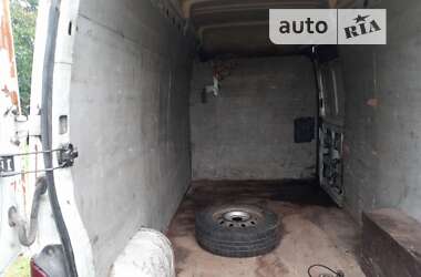 Вантажний фургон Renault Master 2006 в 