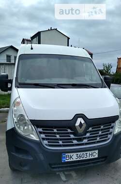 Грузовой фургон Renault Master 2015 в Ровно