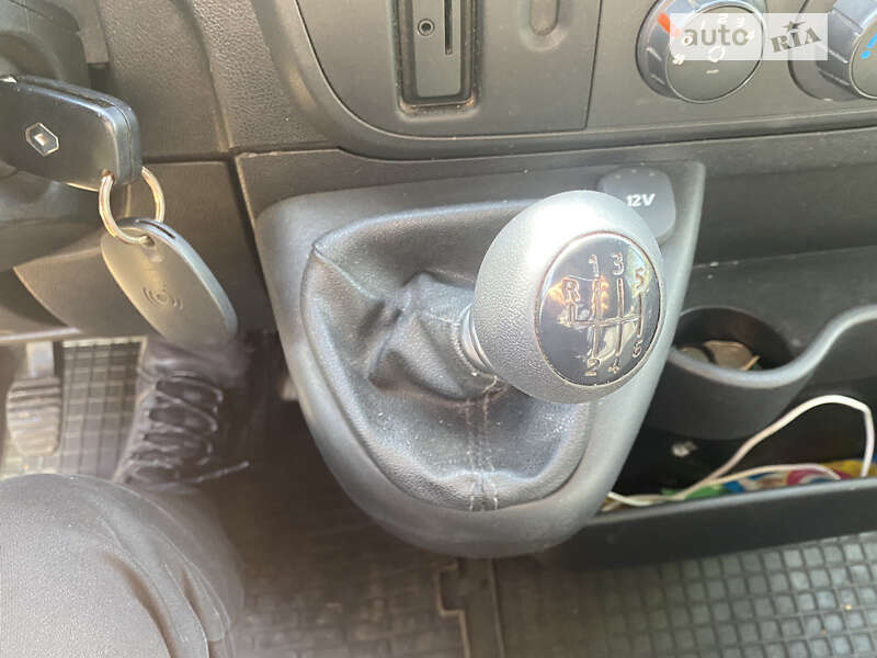 Вантажний фургон Renault Master 2019 в Львові