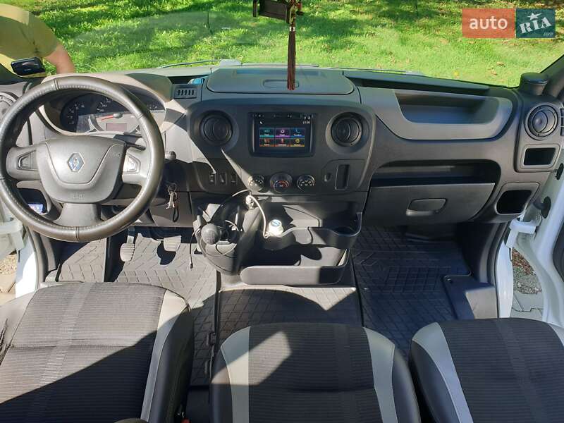 Микроавтобус Renault Master 2016 в Черновцах