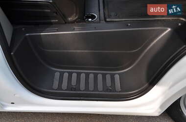Грузовой фургон Renault Master 2020 в 