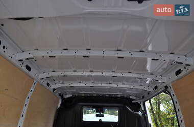 Грузовой фургон Renault Master 2020 в 
