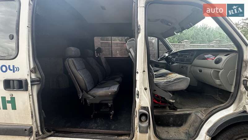 Грузопассажирский фургон Renault Master 2004 в Ровно