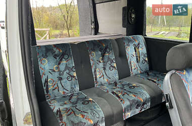 Микроавтобус Renault Master 2000 в 