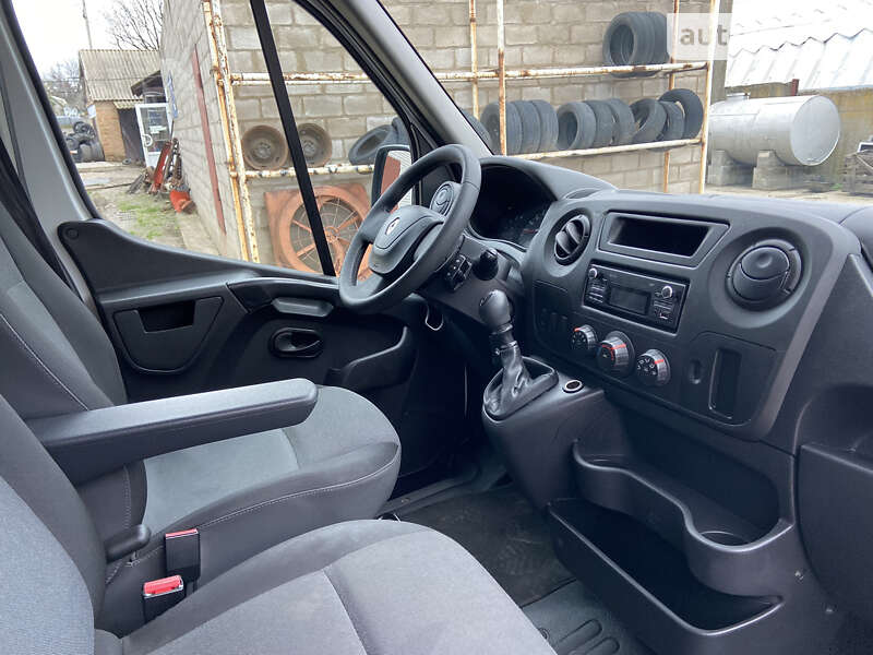 Вантажний фургон Renault Master 2019 в Васильківці