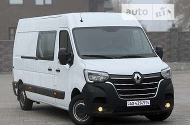 Вантажний фургон Renault Master 2022 в Рівному