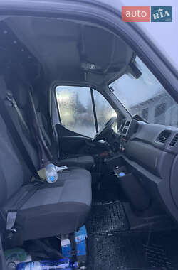 Вантажний фургон Renault Master 2021 в 