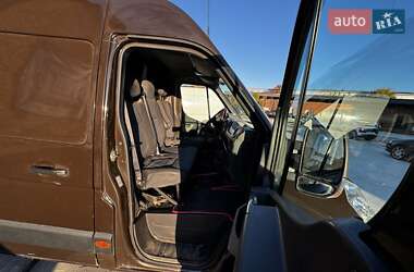 Грузовой фургон Renault Master 2014 в Львове