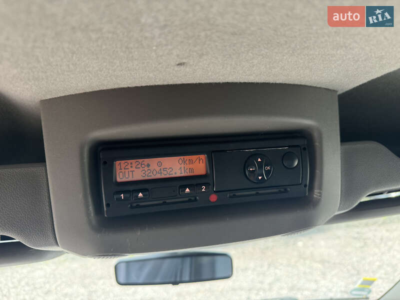 Автовоз Renault Master 2016 в Луцке