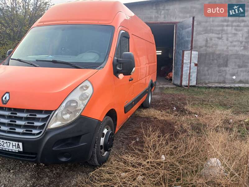 Грузовой фургон Renault Master 2013 в Кривом Роге