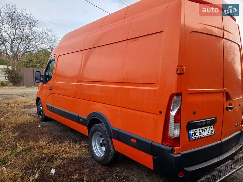 Грузовой фургон Renault Master 2013 в Кривом Роге