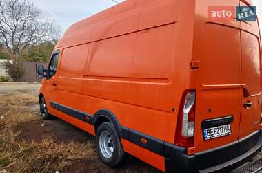 Грузовой фургон Renault Master 2013 в 