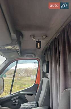 Грузовой фургон Renault Master 2013 в 