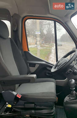 Грузопассажирский фургон Renault Master 2017 в 